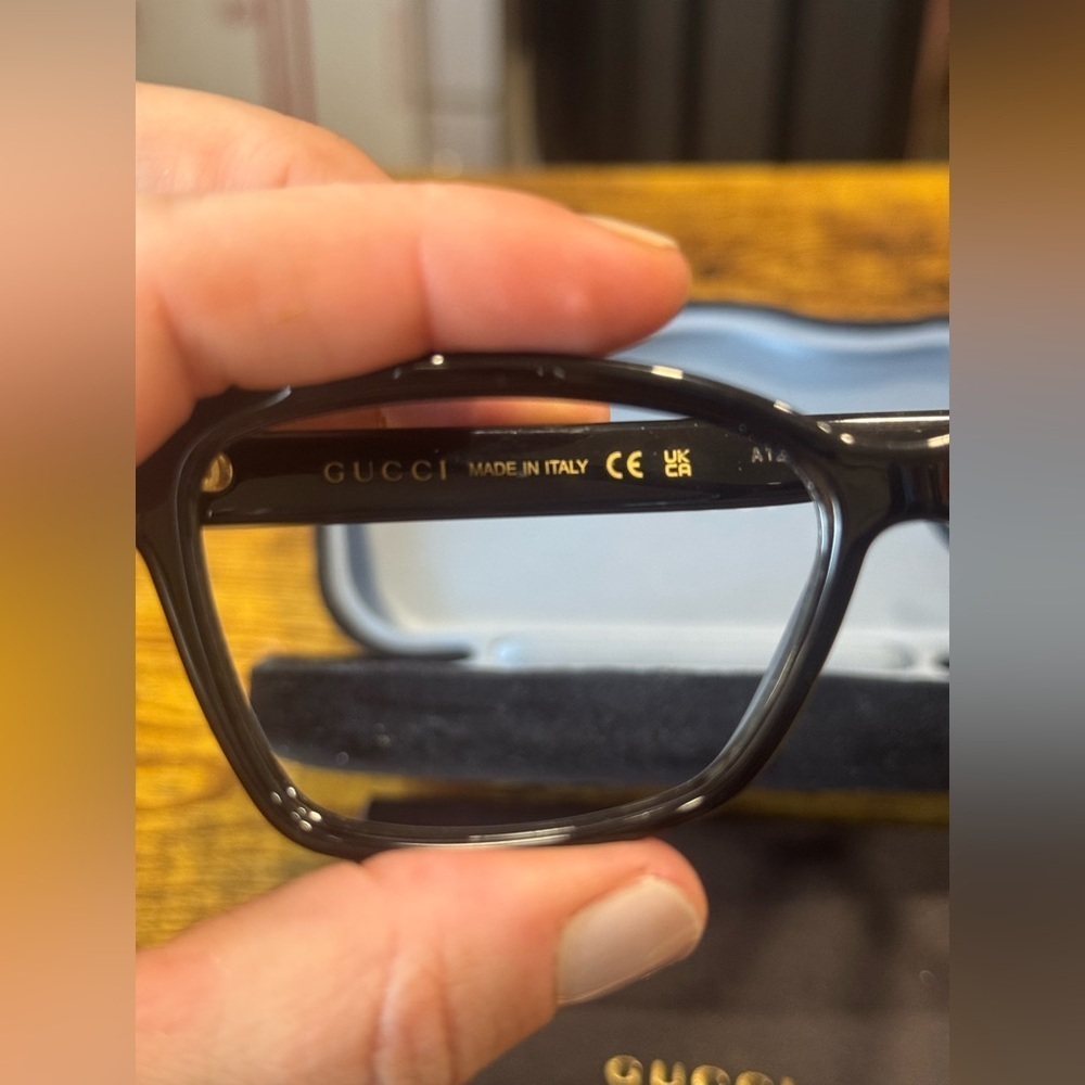 Gucci Black Women's Glasses - Picture 4 of 7